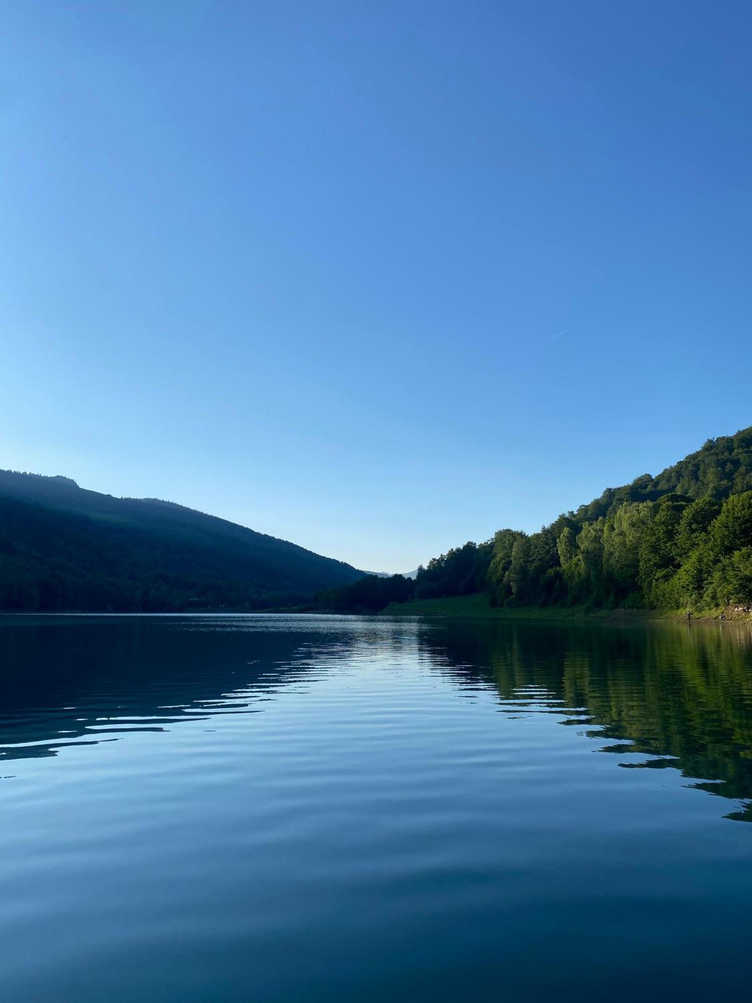 Utopia Lake View Tesila Екстер'єр фото