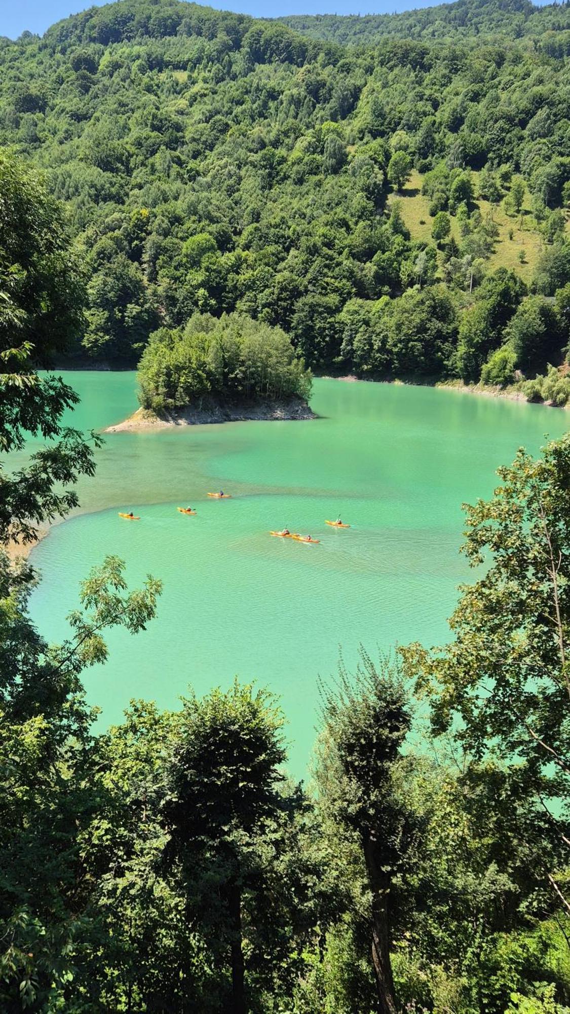 Utopia Lake View Tesila Екстер'єр фото